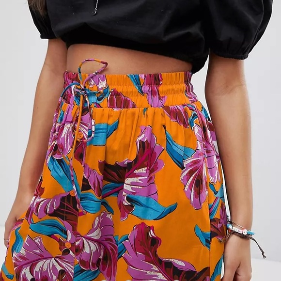 ASOS Midi Skirt Button Through in Floral Print - Picture 4 of 7